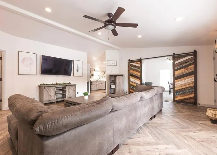 Families & Pets! Hot Tub, Playground, Gym & More! Pinetop-Lakeside
