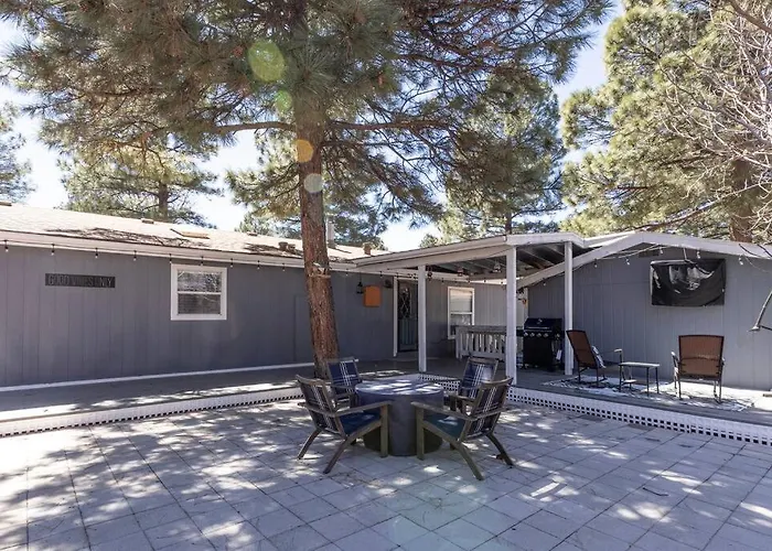 Holiday home Families & Pets! Hot Tub, Playground, Gym & More! *
