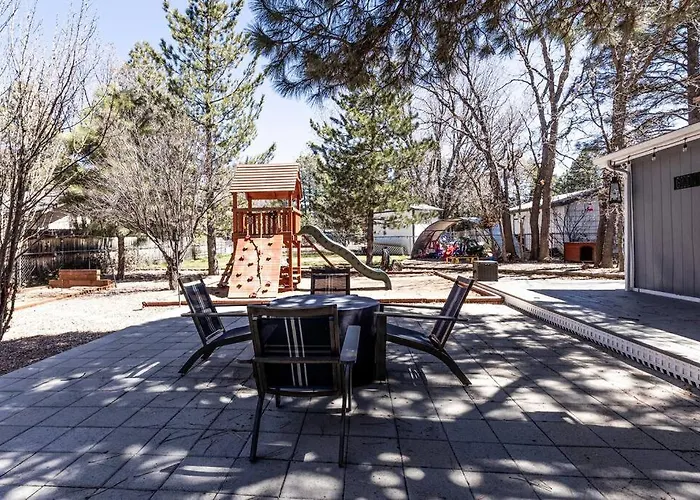 Holiday home Families & Pets! Hot Tub, Playground, Gym & More! *
